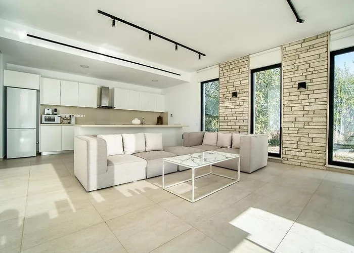 Luxury Oasis Villa