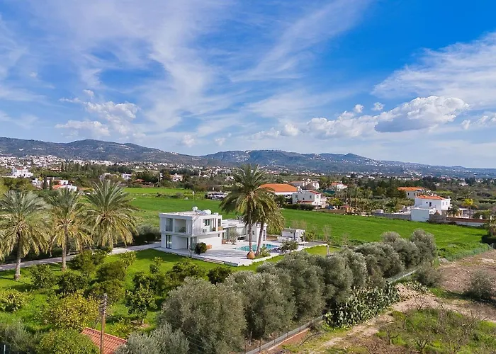 Luxury Oasis Villa