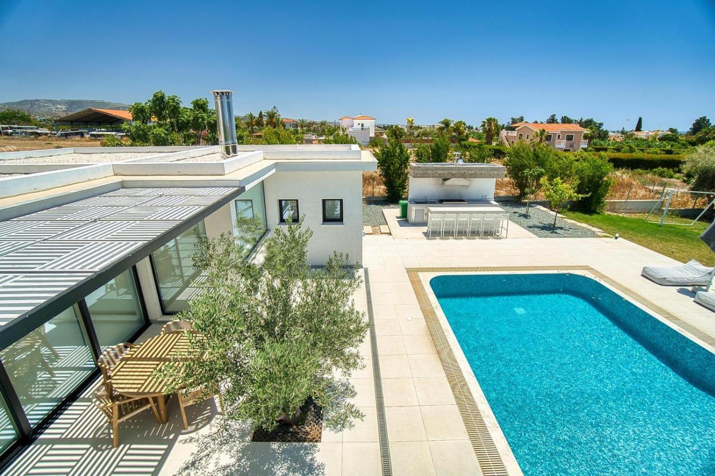 Luxury Oasis Пейя