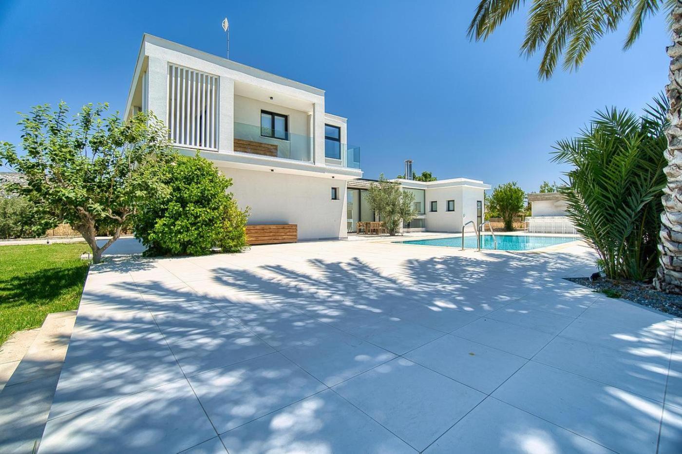 Villa Luxury Oasis *