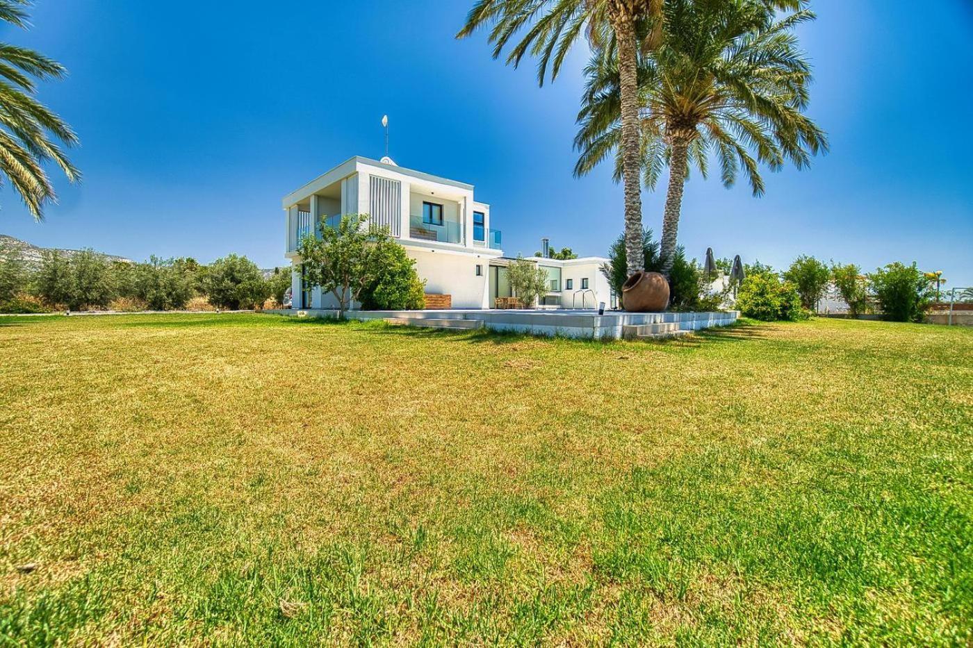 Villa Luxury Oasis Peyia